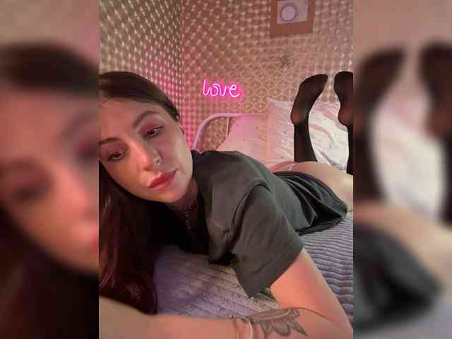 MilashaNyasha webcam