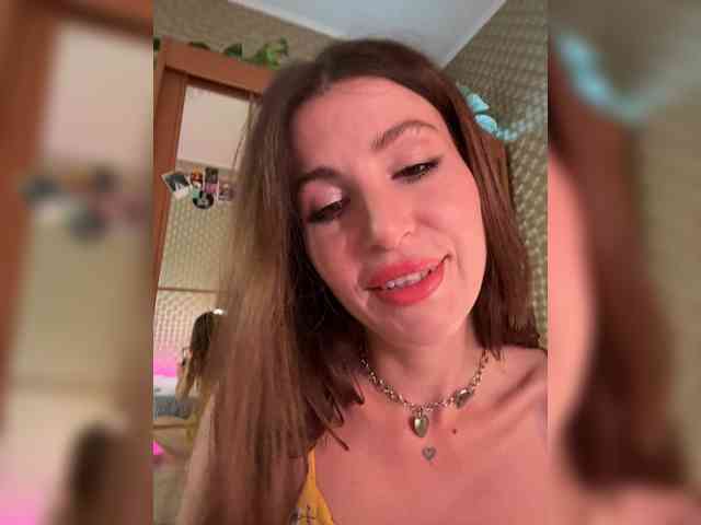 MilashaNyasha webcam