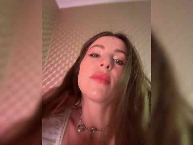 MilashaNyasha webcam