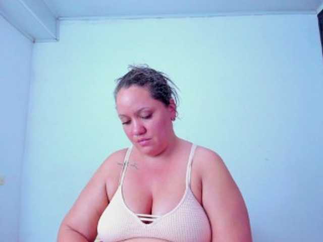 camilafox live cam on BongaCams