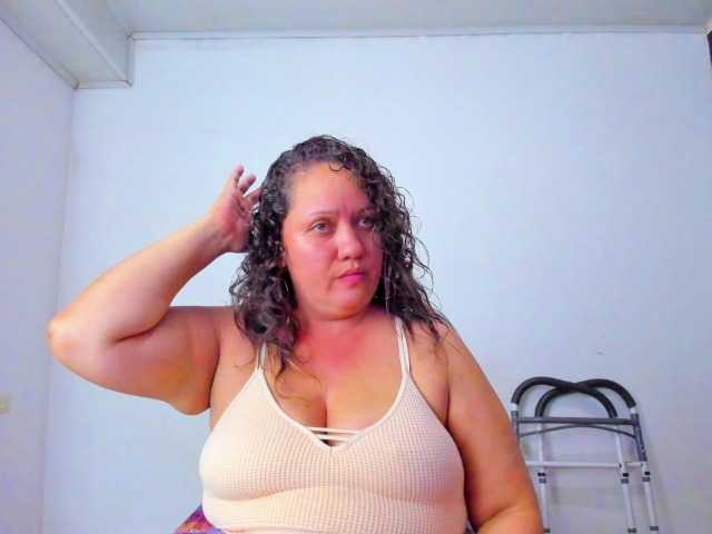 camilafox live cam on BongaCams