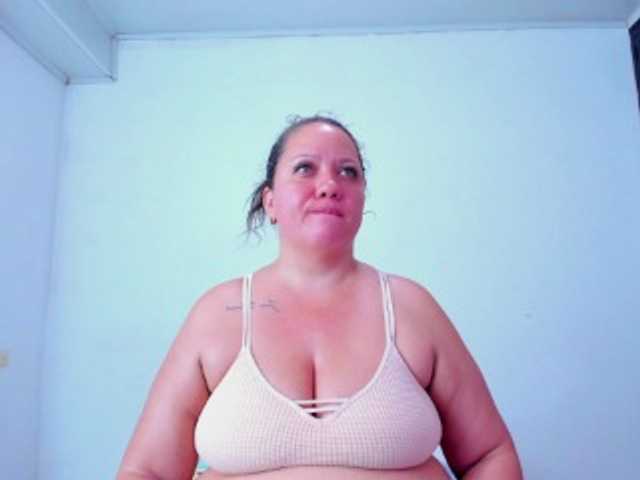 camilafox live cam on BongaCams