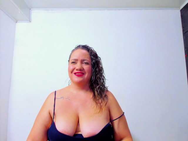 camilafox live cam on BongaCams