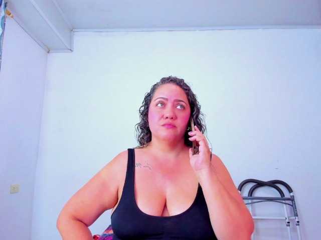 camilafox live cam on BongaCams