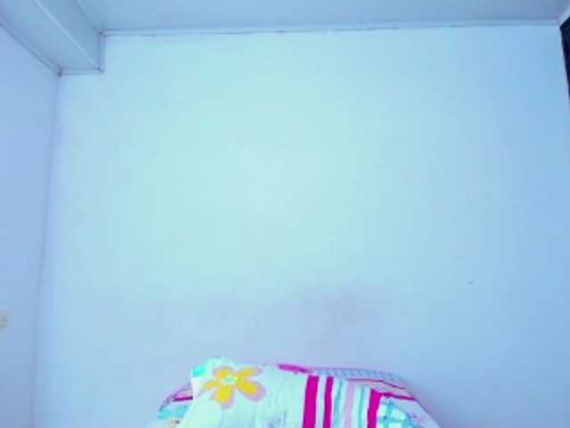 camilafox live cam preview