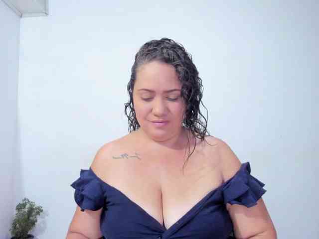 camilafox Live Webcam on BongaCams