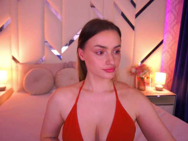 FloraGreys's BongaCams show and profile