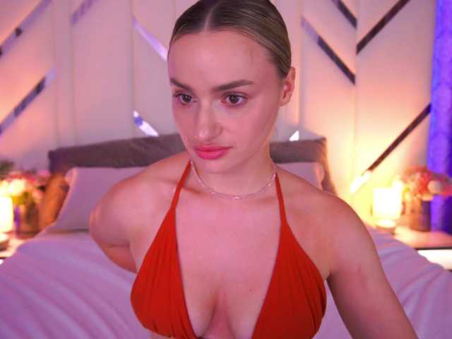 floragreys live show