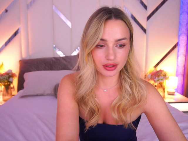 FloraGreys live webcam show