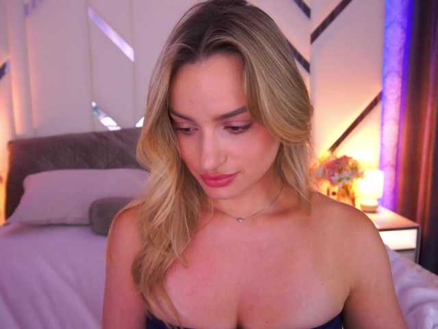FloraGreys live webcam show