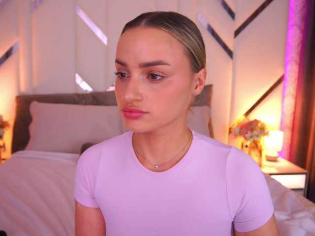 FloraGreys live webcam show