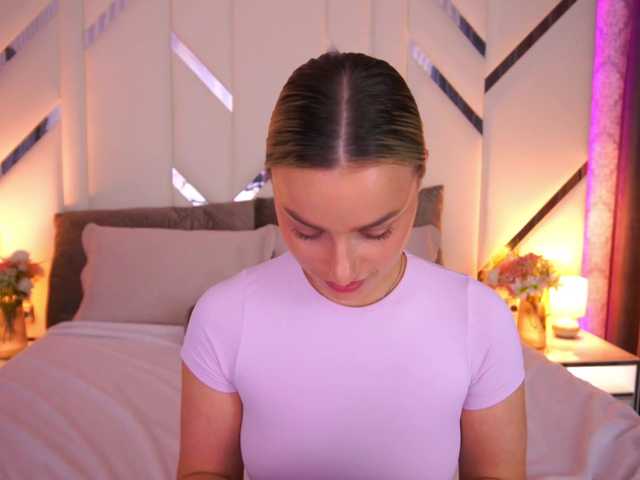 FloraGreys live webcam show