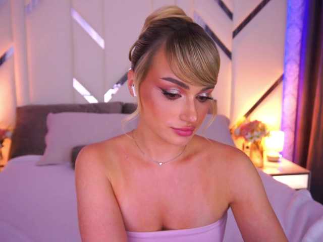 FloraGreys live webcam show