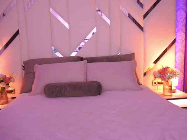 FloraGreys webcam