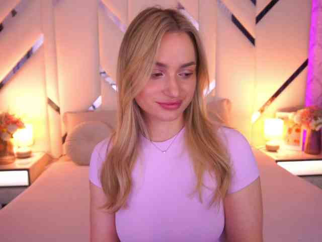 Model: FloraGreys