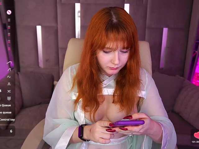 LiluReds live cam on BongaCams