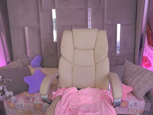 LiluReds live cam on BongaCams