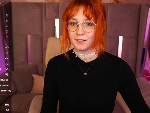 LiluReds live cam on BongaCams