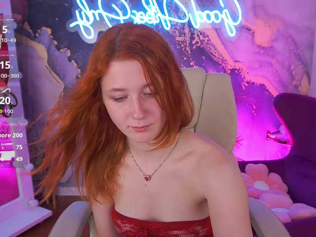 LiluReds live cam on BongaCams