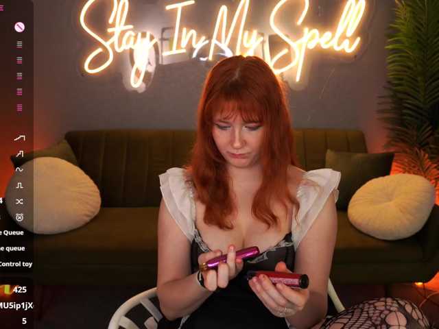 LiluReds live cam on BongaCams