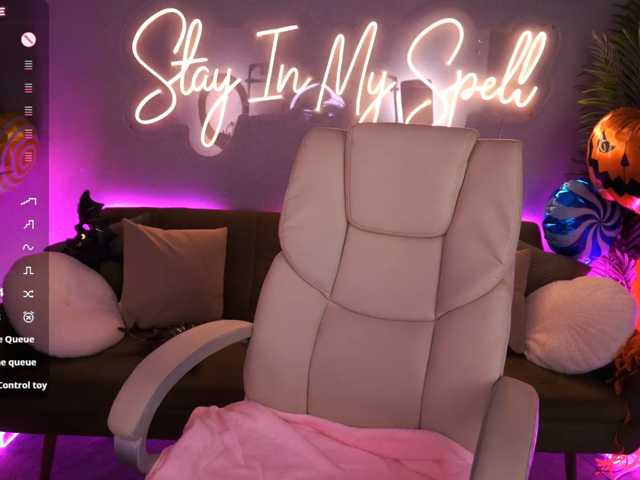 LiluReds live cam on BongaCams