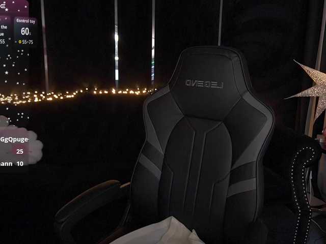 LiluReds's BongaCams show and profile