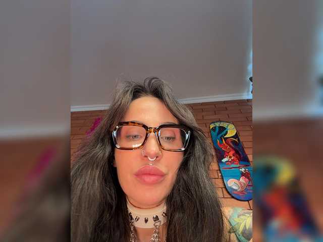 CosmoV1be live cam on BongaCams