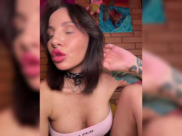 CosmoV1be live cam on BongaCams