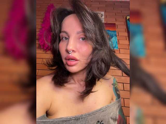 CosmoV1be live cam on BongaCams