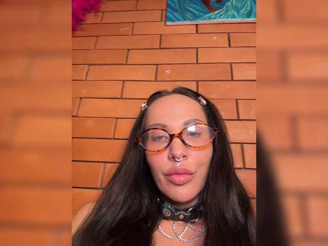 CosmoV1be live cam on BongaCams
