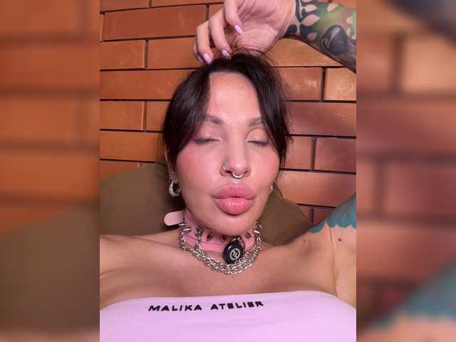 CosmoV1be live cam on BongaCams