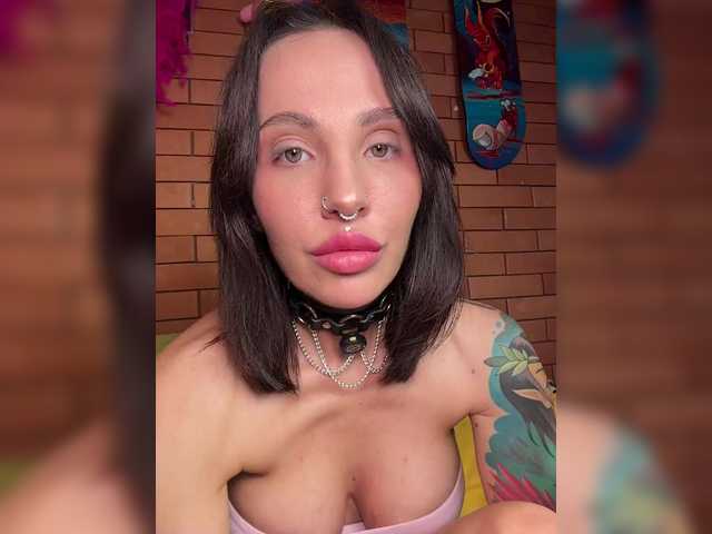 CosmoV1be live cam on BongaCams