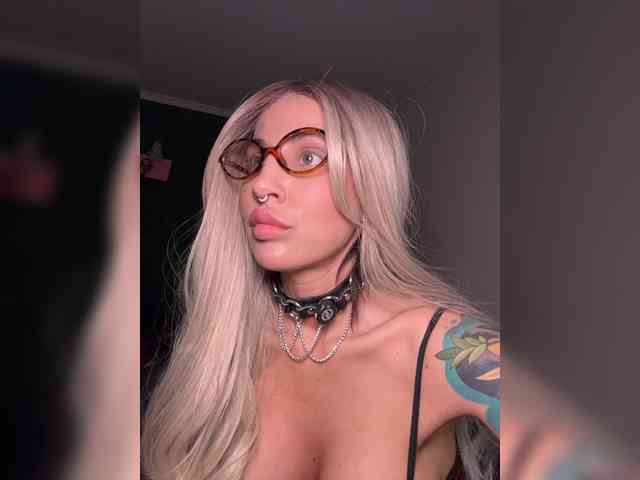 CosmoV1be Live Webcam on BongaCams