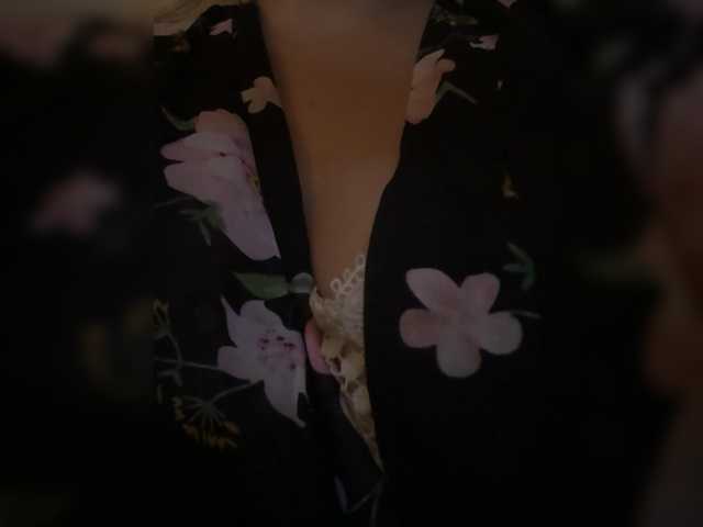 Nicolesmith live cam on BongaCams