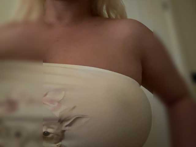 KHADISUN live cam on BongaCams
