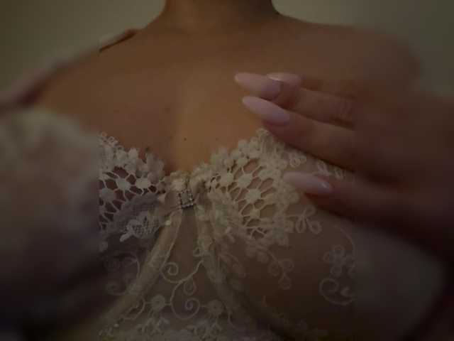 Nicolesmith live webcam show