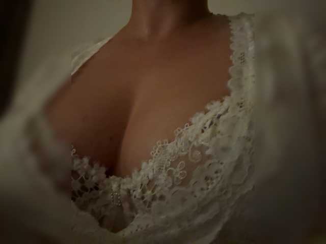 KHADISUN live cam on BongaCams