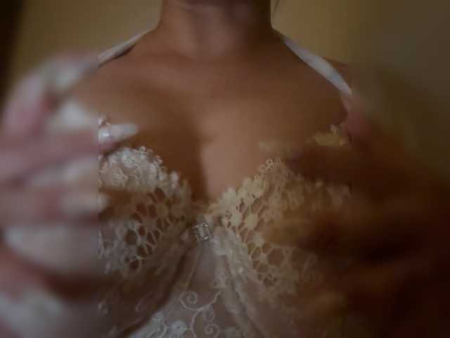 KHADISUN live cam on BongaCams