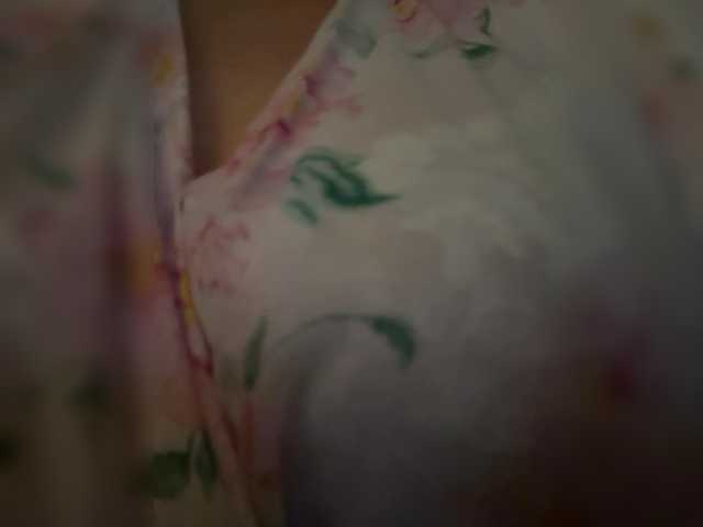 KHADISUN, live now on BongaCams
