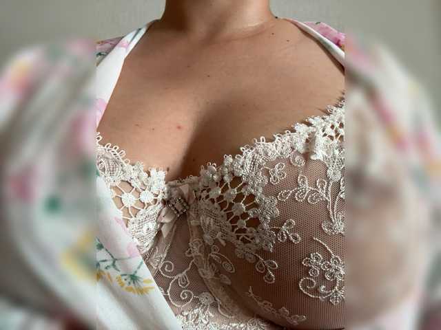 KHADISUN live cam on BongaCams