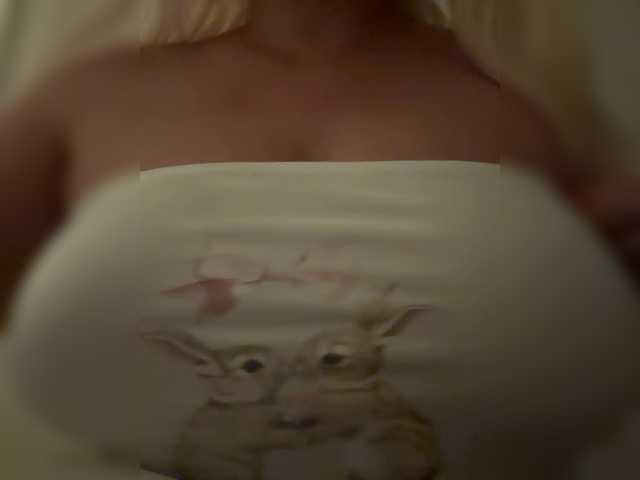 KHADISUN live cam on BongaCams