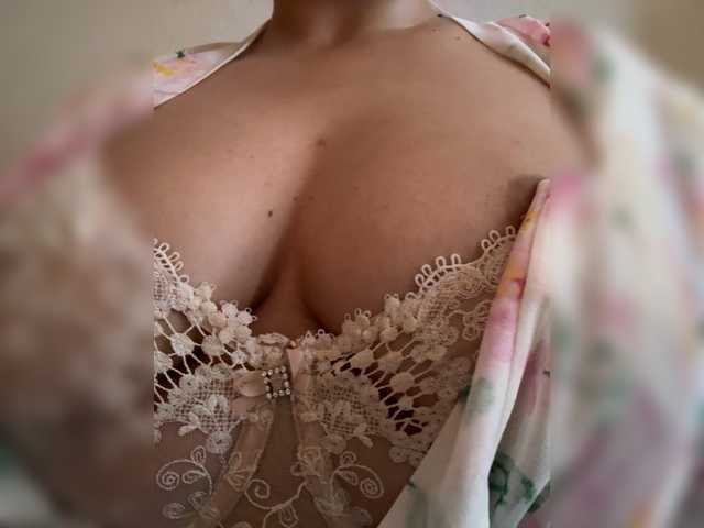 KHADISUN live cam on BongaCams