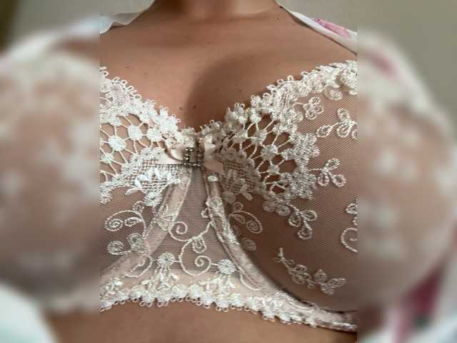 KHADISUN live cam on BongaCams