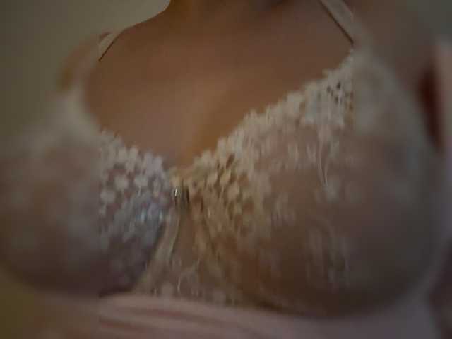 KHADISUN live cam on BongaCams