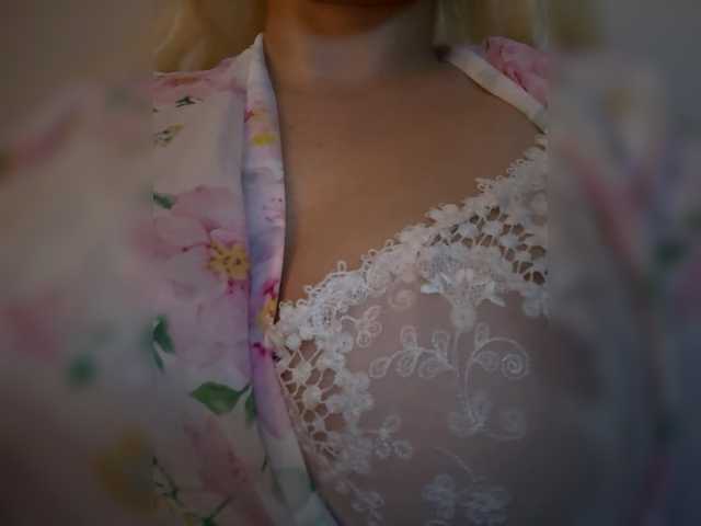 Nicolesmith live cam on BongaCams