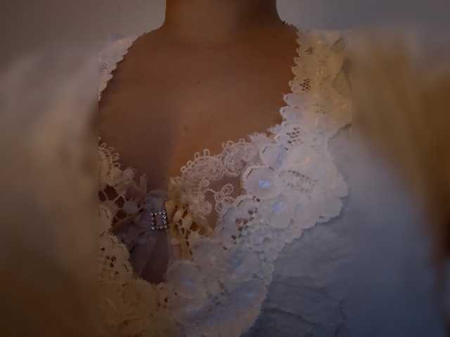 le modèle Nicolesmith est en webcam porno dans un show sur le site bongacams, il possède les tags suivants: White/Caucasian,Blonde,Shaved