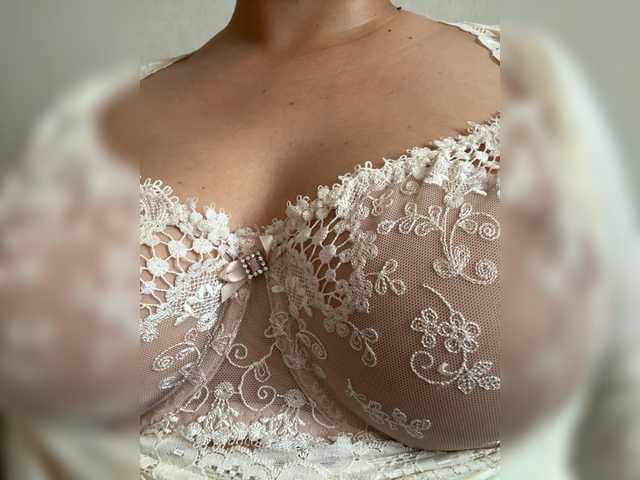 KHADISUN live cam on BongaCams