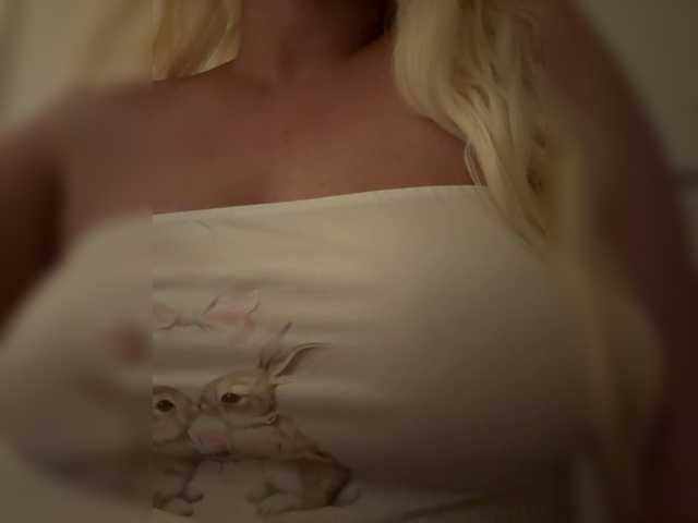 KHADISUN live cam on BongaCams