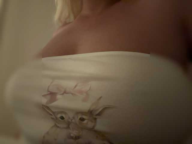 KHADISUN live cam on BongaCams