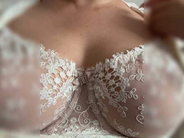 KHADISUN live cam on BongaCams